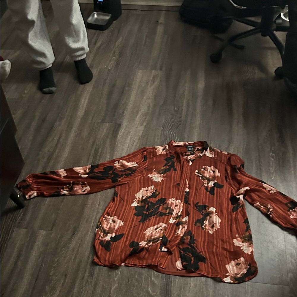 Simply Vera Vera Wang Rust Floral Blouse